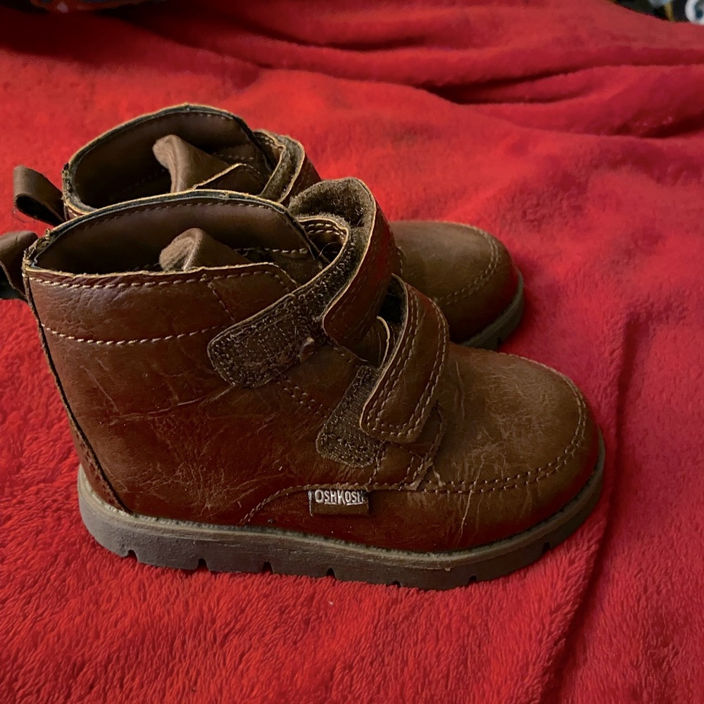 Oshkosh boots